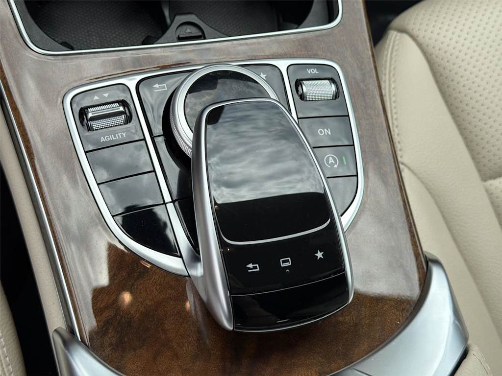 Thumbnail: 2015 Mercedes-Benz C-Class - 31