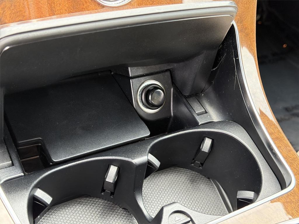 Thumbnail: 2015 Mercedes-Benz C-Class - 30