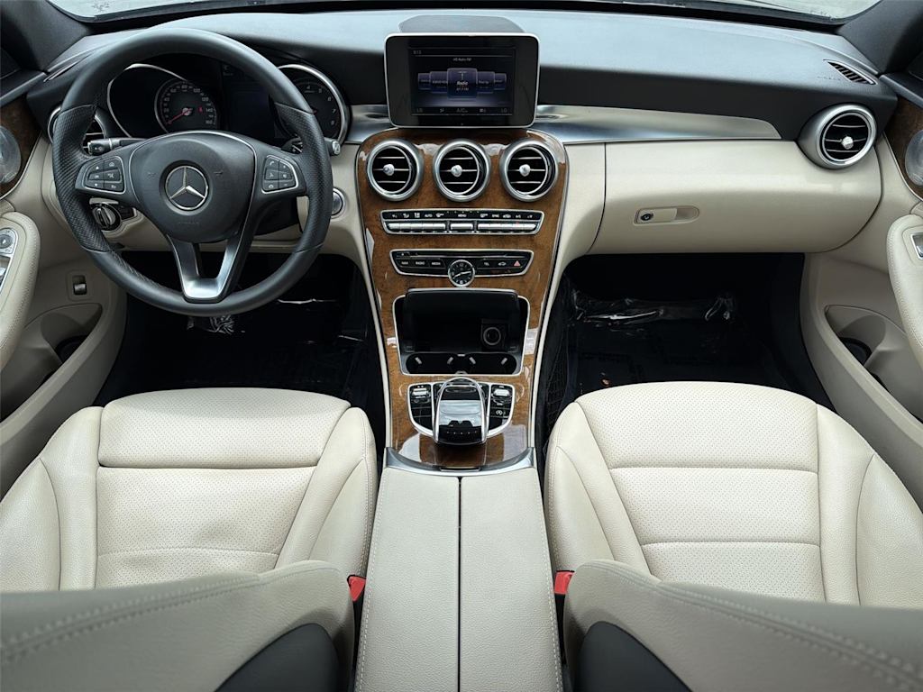 Thumbnail: 2015 Mercedes-Benz C-Class - 9