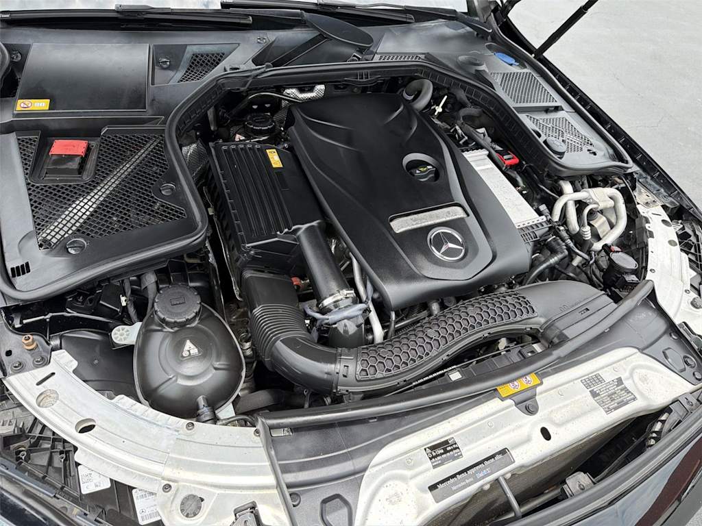 Thumbnail: 2015 Mercedes-Benz C-Class - 8