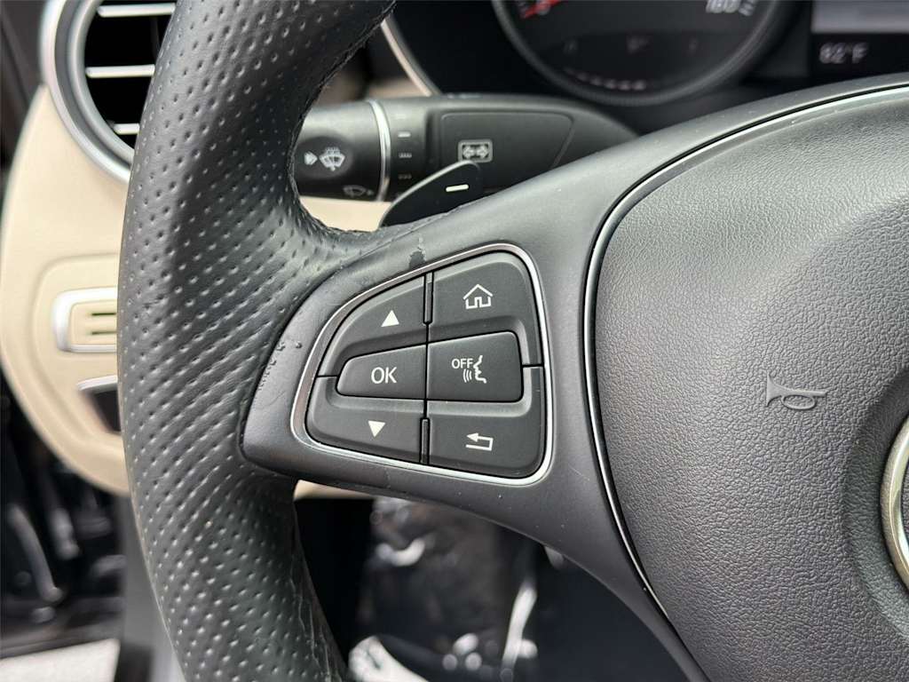 Thumbnail: 2015 Mercedes-Benz C-Class - 27