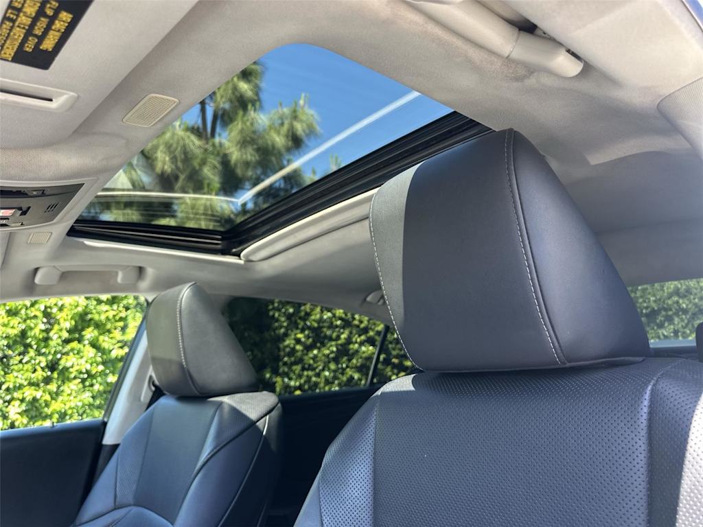 Thumbnail: 2020 Lexus ES - 34