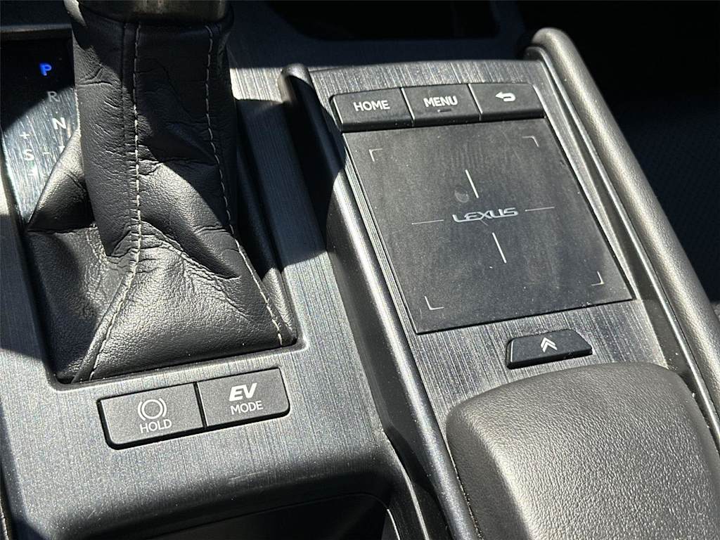 Thumbnail: 2020 Lexus ES - 31