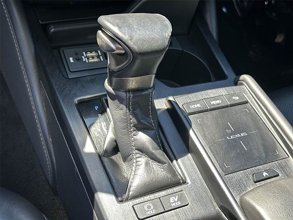 Thumbnail: 2020 Lexus ES - 16