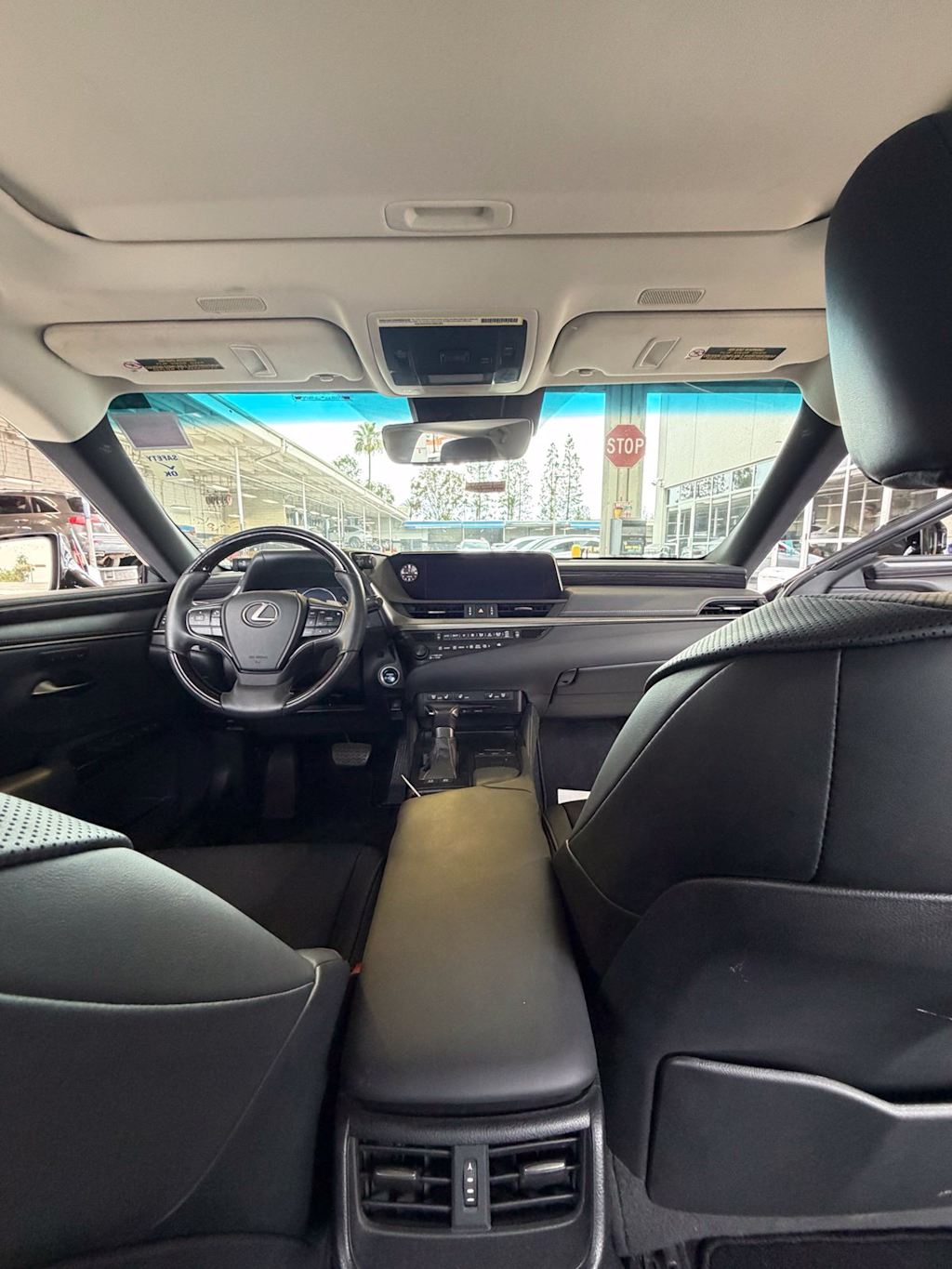 Thumbnail: 2020 Lexus ES - 2