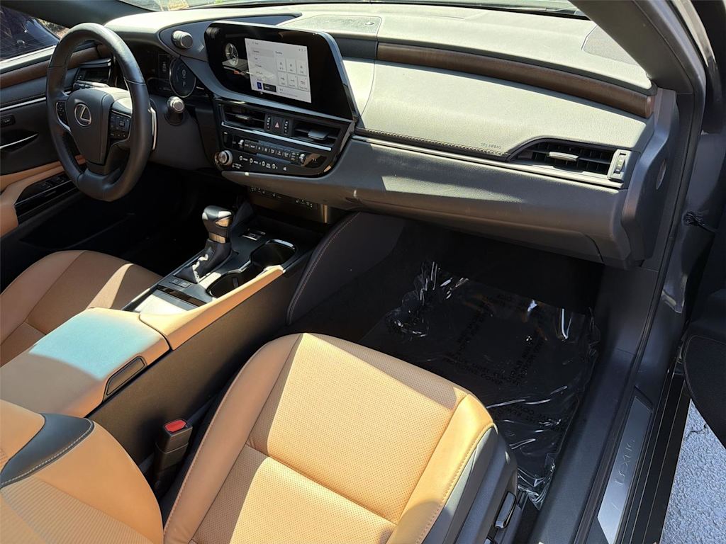 Thumbnail: 2025 Lexus ES - 14