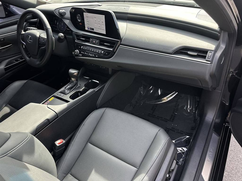 Thumbnail: 2024 Lexus ES - 14