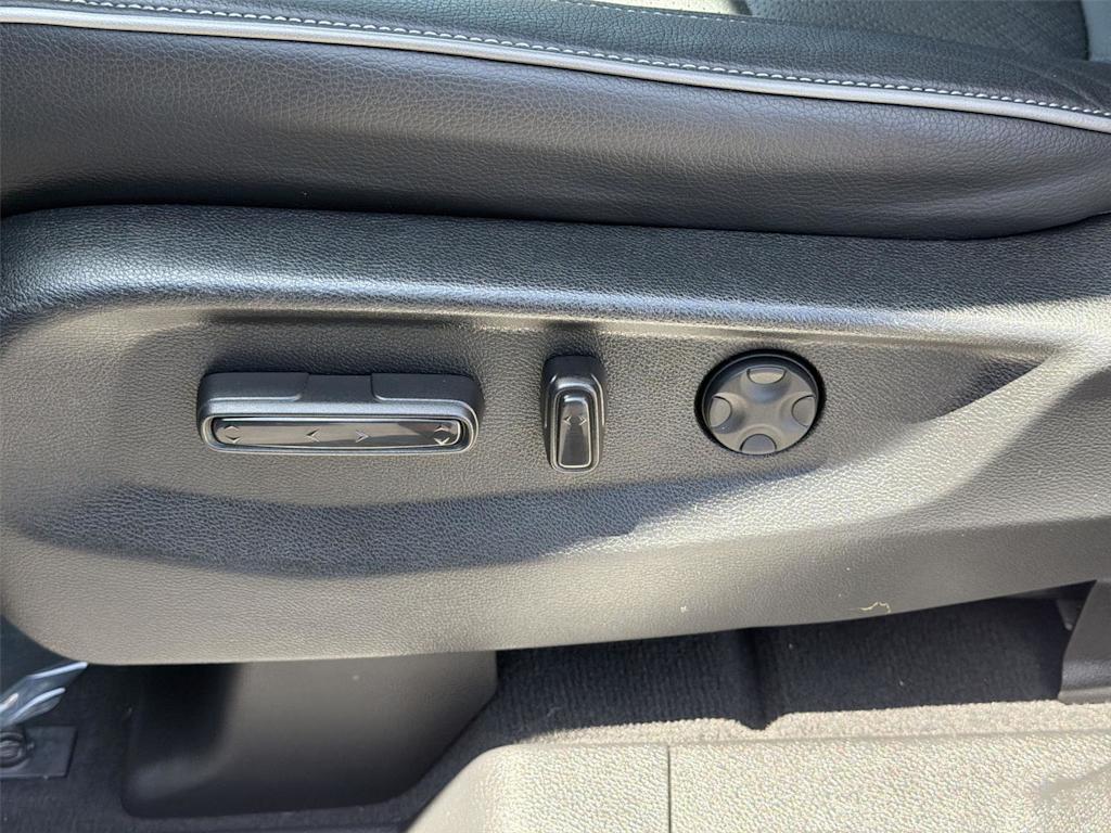 Thumbnail: 2024 Honda Odyssey - 24