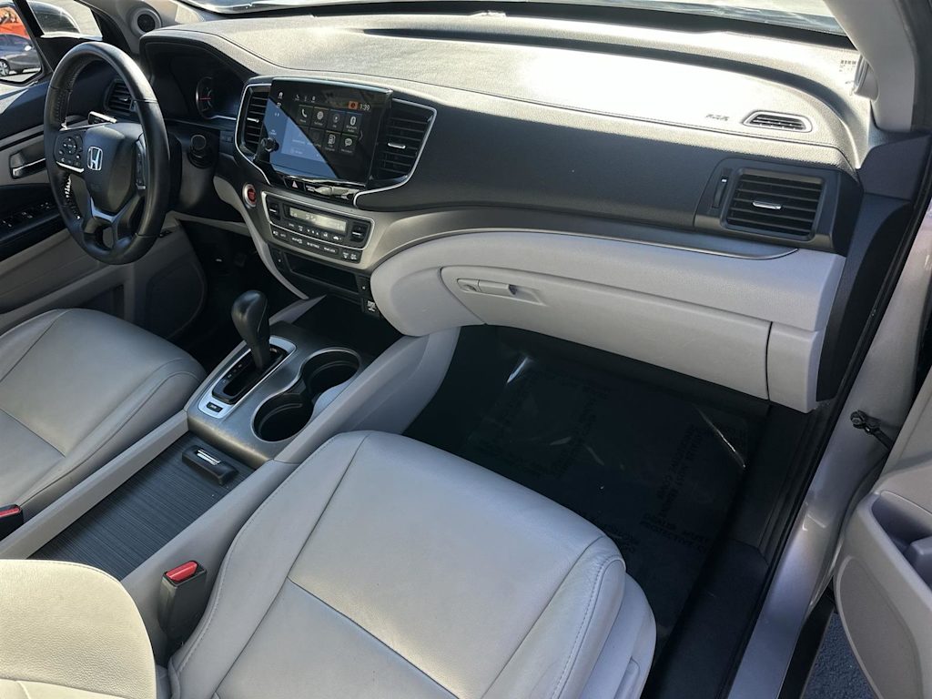 Thumbnail: 2019 Honda Pilot - 14