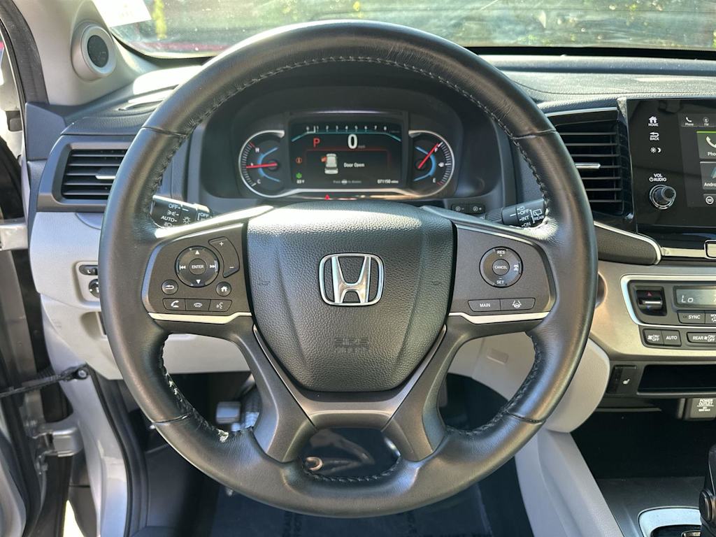 Thumbnail: 2019 Honda Pilot - 15