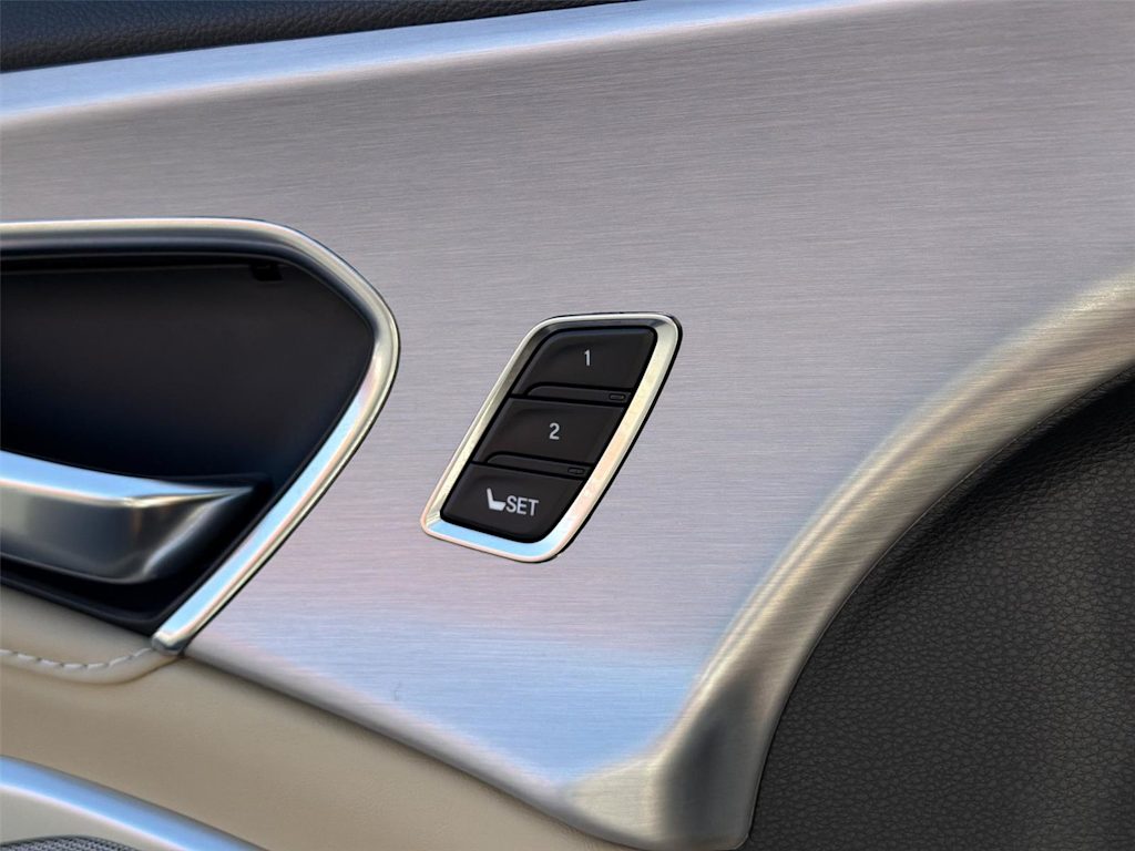 Thumbnail: 2023 Acura RDX - 32