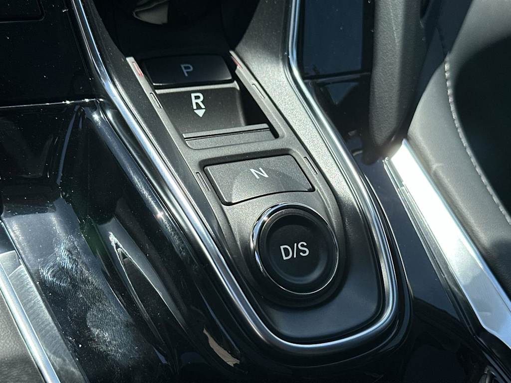 Thumbnail: 2025 Acura RDX - 17