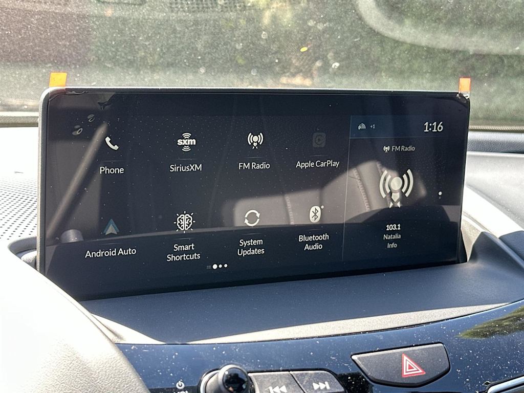 Thumbnail: 2025 Acura RDX - 30