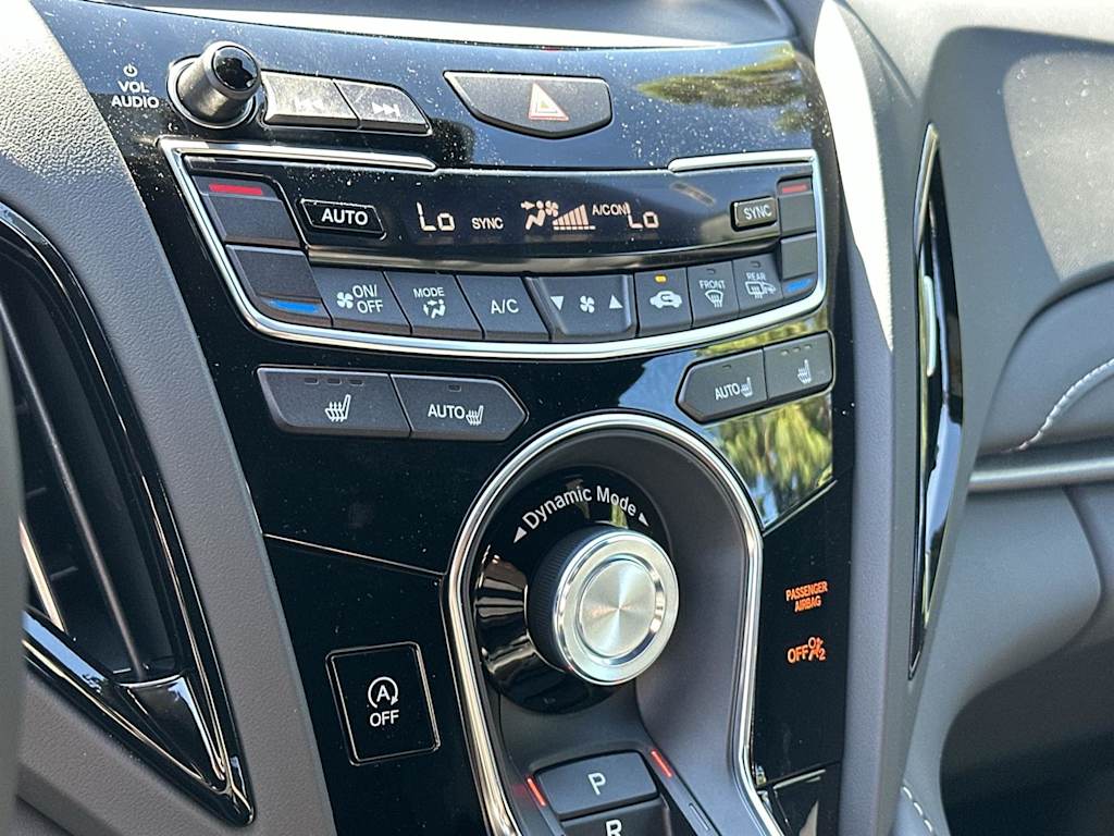 Thumbnail: 2025 Acura RDX - 26