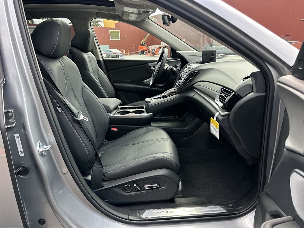 Thumbnail: 2025 Acura RDX - 11