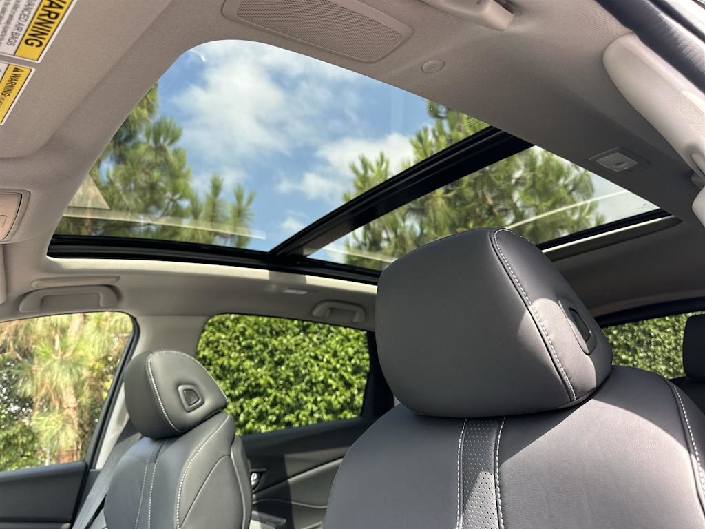 Thumbnail: 2025 Acura RDX - 32