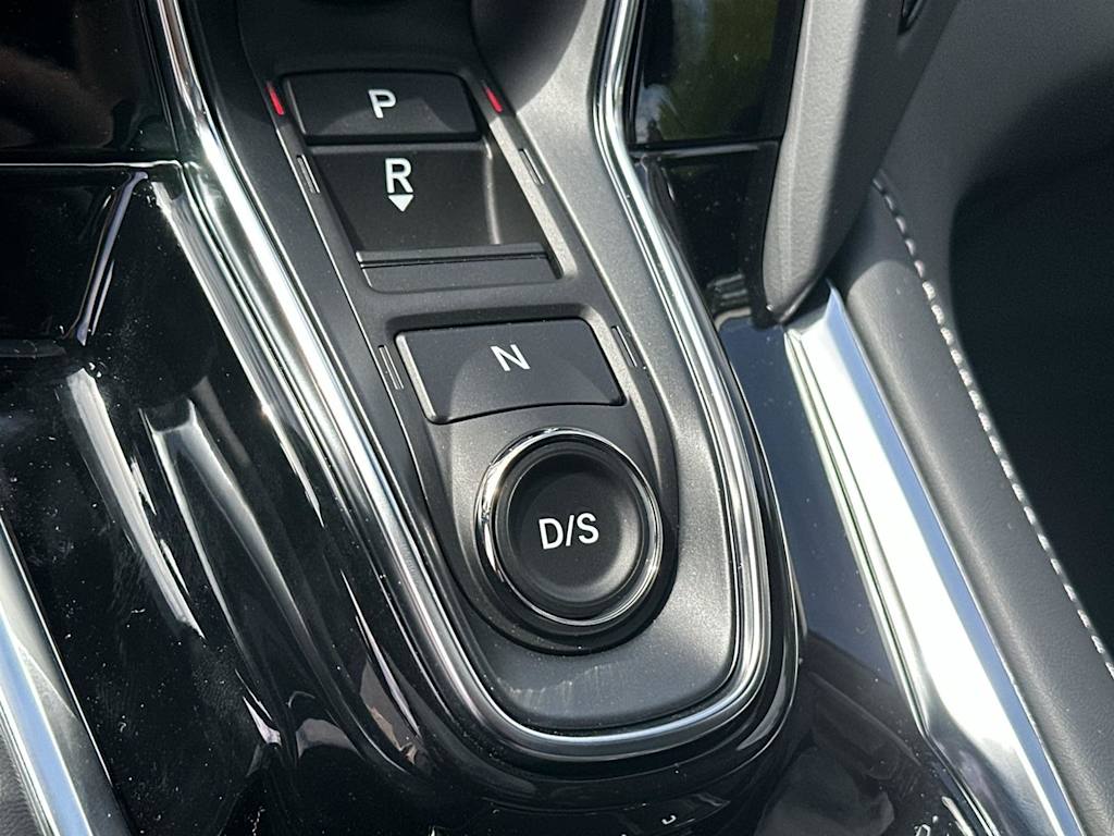 Thumbnail: 2025 Acura RDX - 16