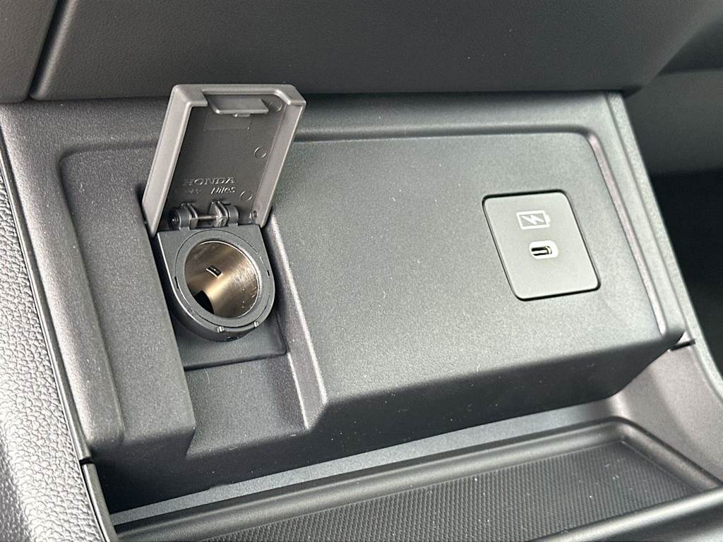 Thumbnail: 2025 Acura RDX - 31