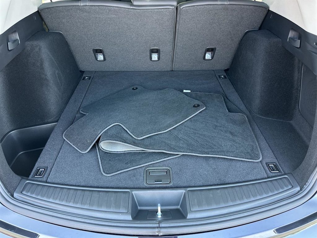 Thumbnail: 2024 Acura RDX - 18