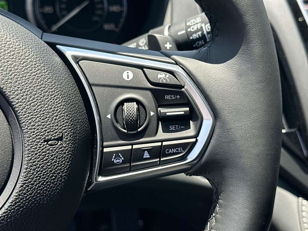 Thumbnail: 2025 Acura RDX - 25