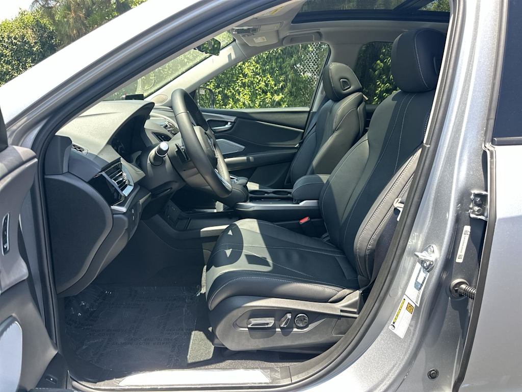 Thumbnail: 2025 Acura RDX - 10