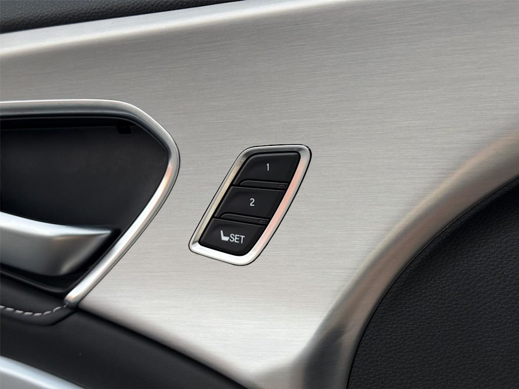 Thumbnail: 2025 Acura RDX - 34