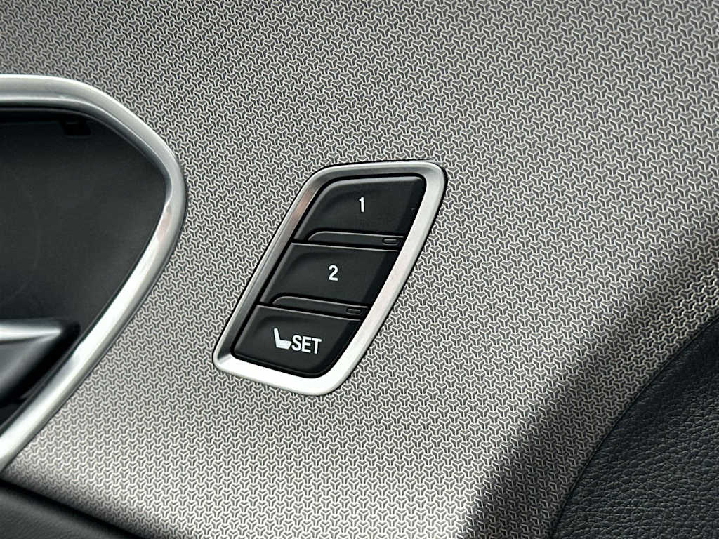 2025 Acura RDX Base 31