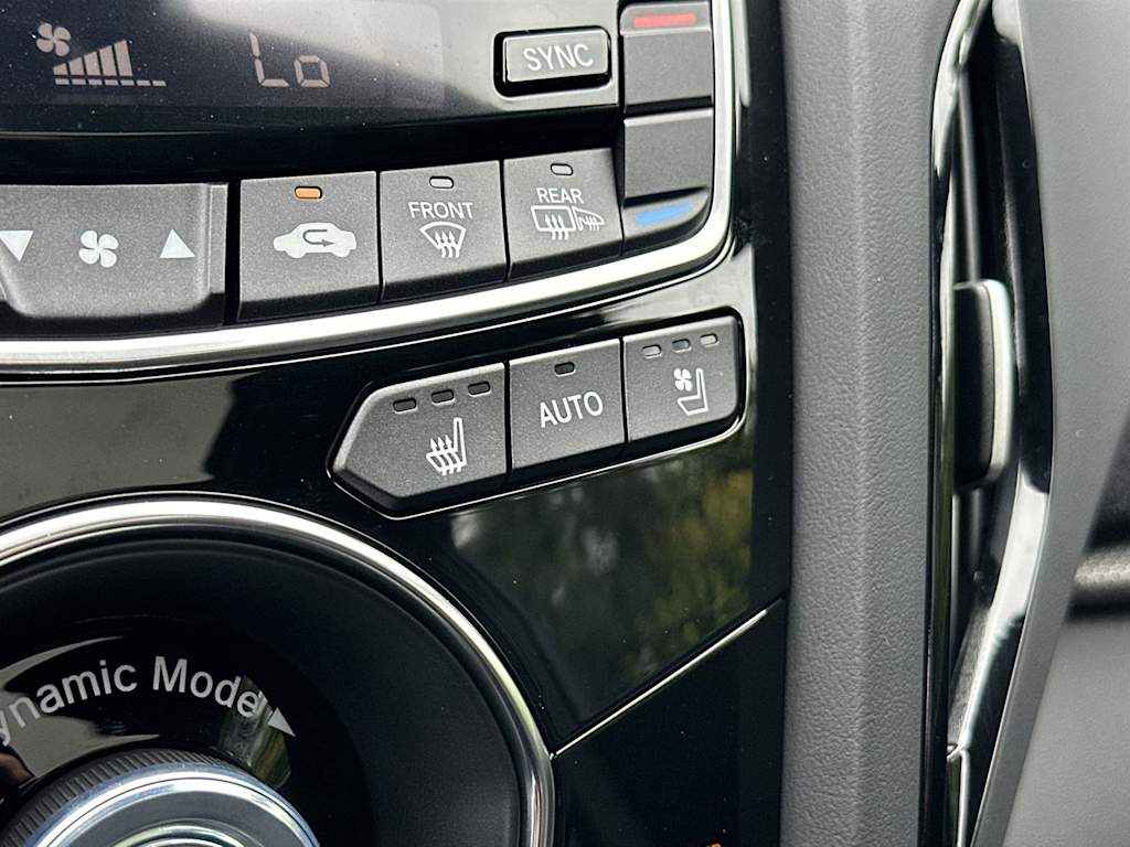 2025 Acura RDX Base 26