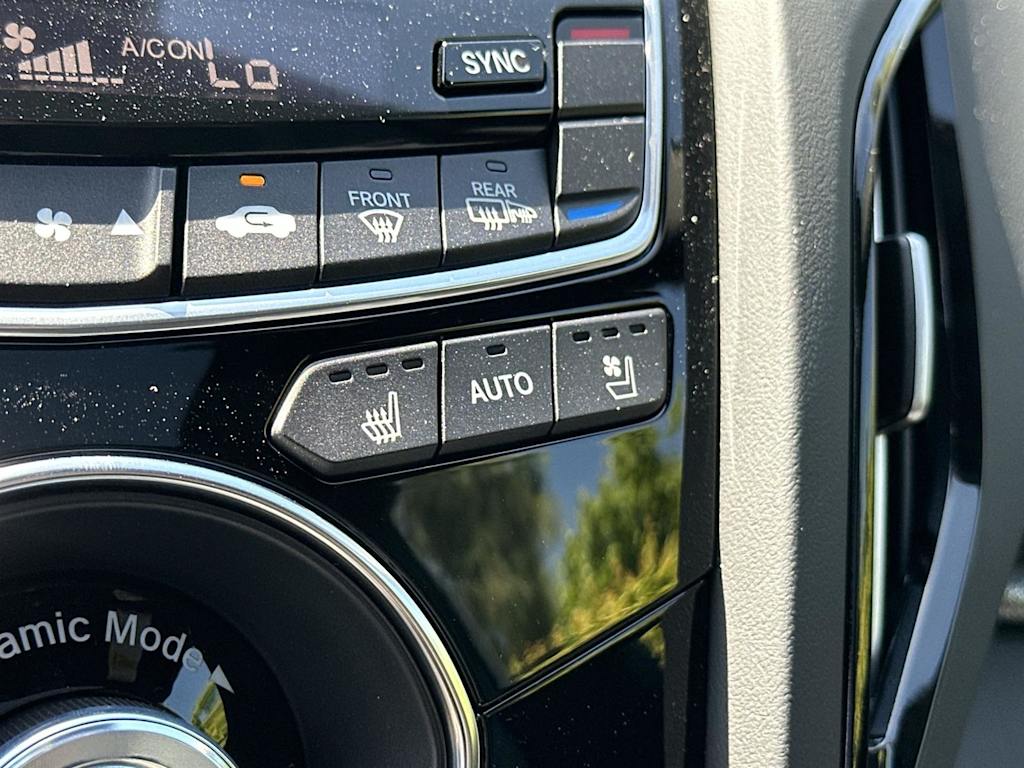 Thumbnail: 2025 Acura RDX - 26