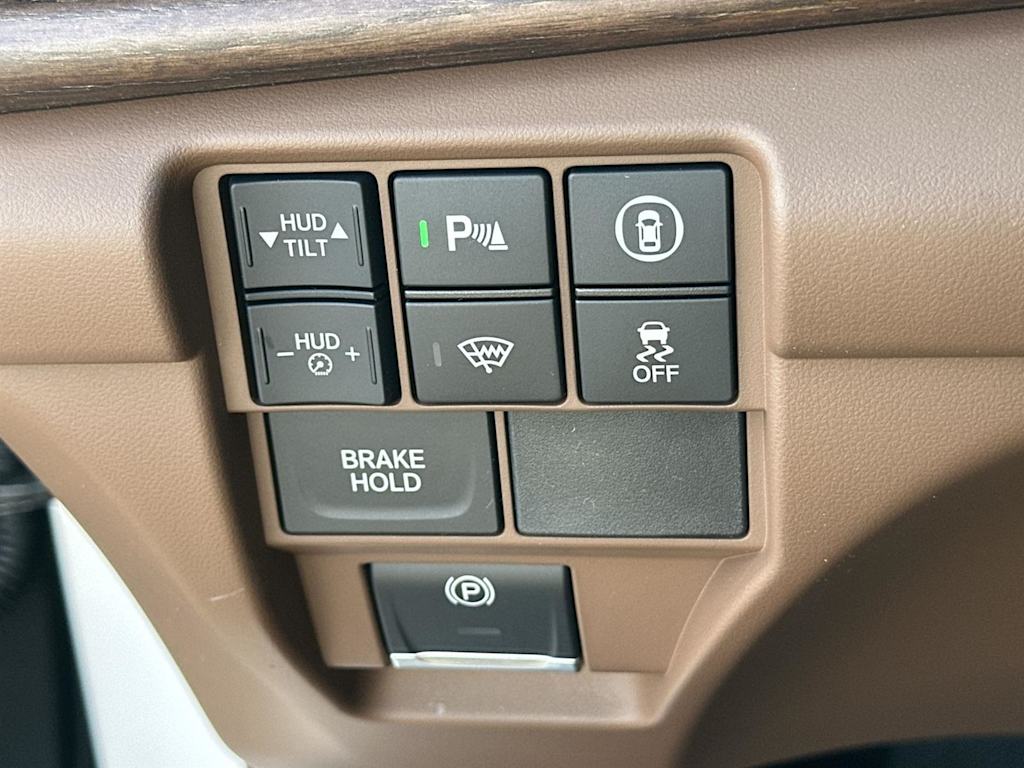 Thumbnail: 2026 Acura RDX - 32