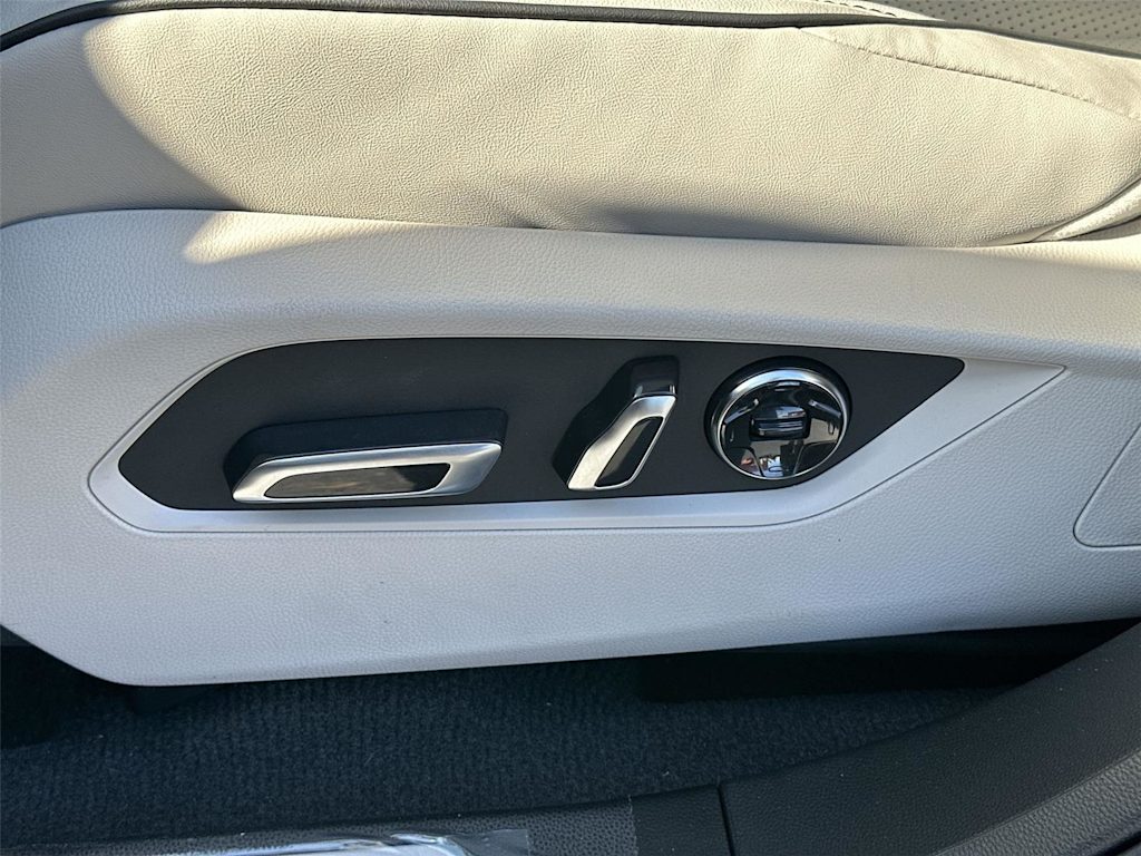 Thumbnail: 2026 Acura RDX - 23