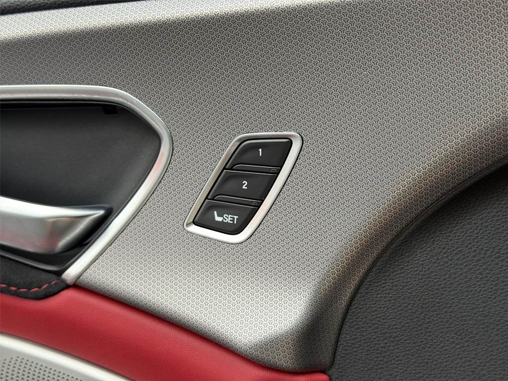 Thumbnail: 2025 Acura RDX - 34