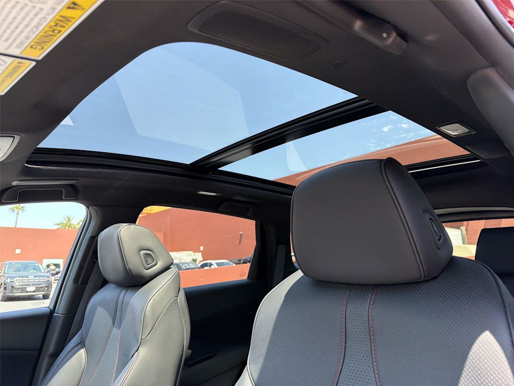 Thumbnail: 2025 Acura RDX - 35