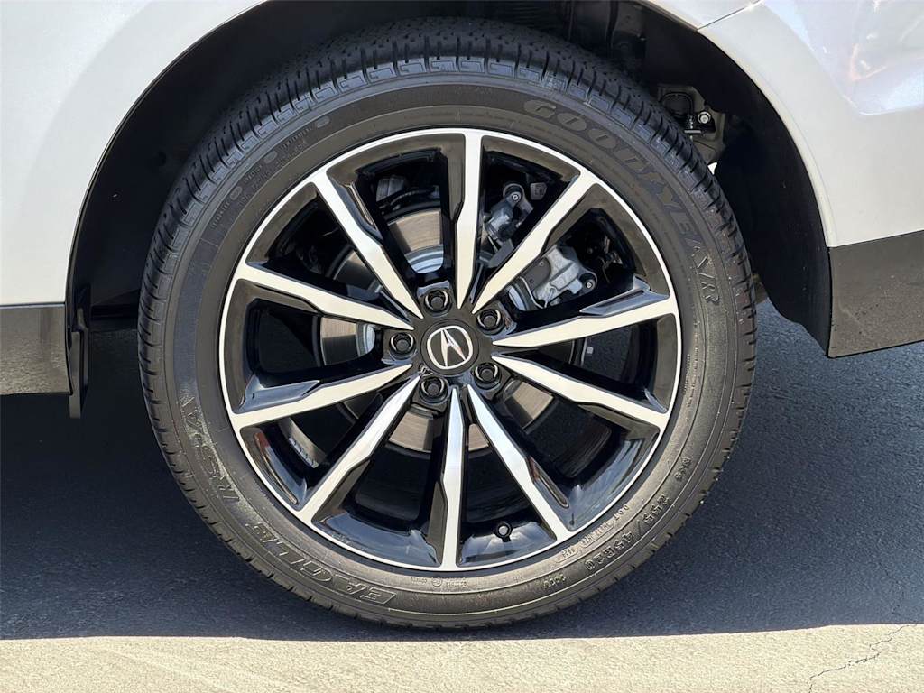 Thumbnail: 2025 Acura RDX - 8