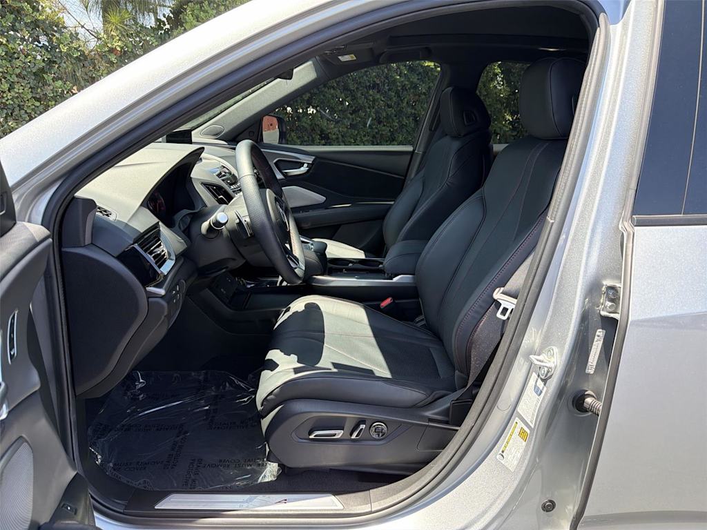 Thumbnail: 2025 Acura RDX - 11