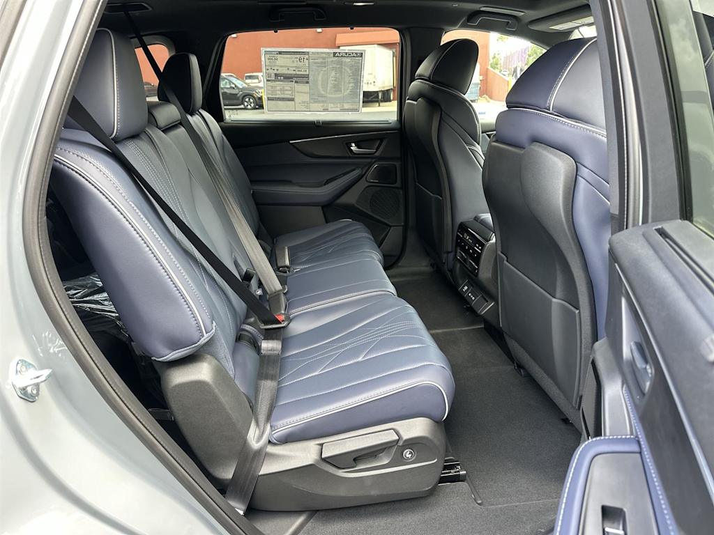 Thumbnail: 2026 Acura MDX - 12