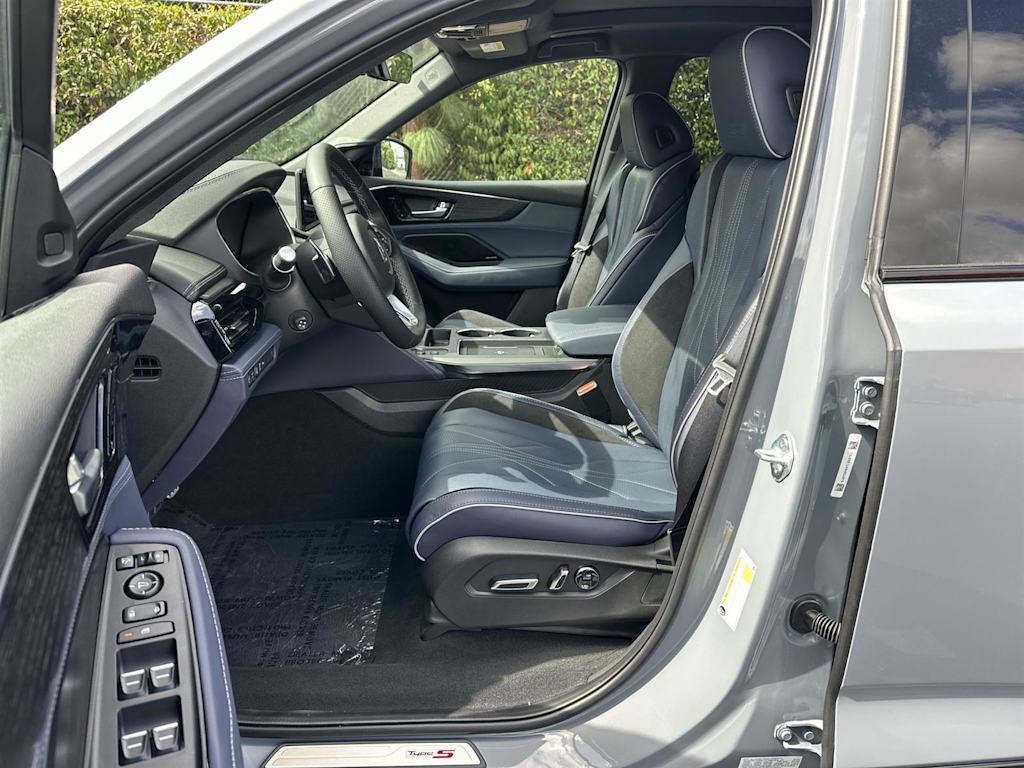 Thumbnail: 2026 Acura MDX - 10