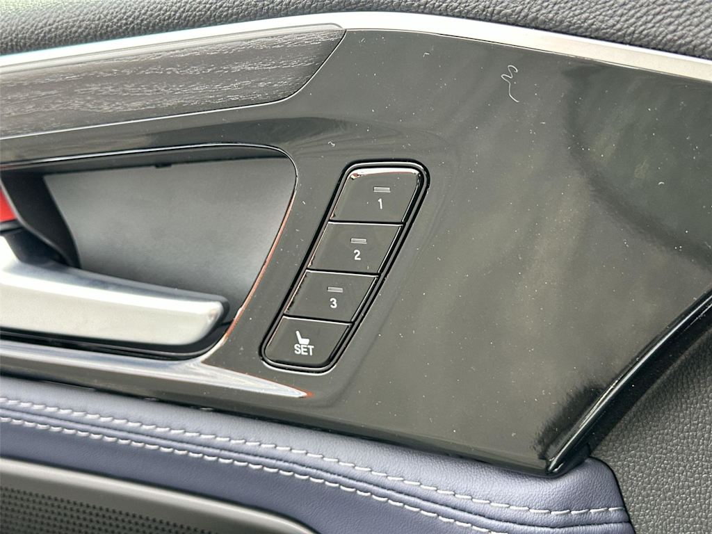 Thumbnail: 2026 Acura MDX - 30