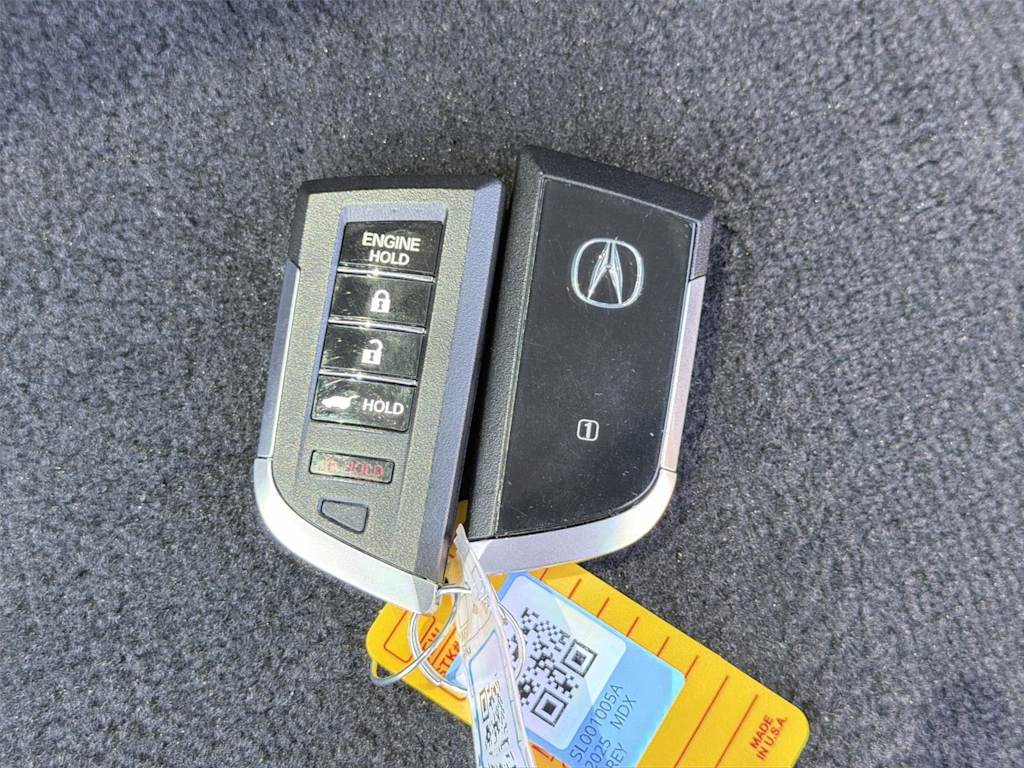Thumbnail: 2025 Acura MDX - 20