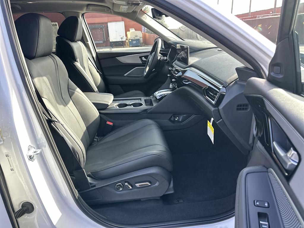 Thumbnail: 2025 Acura MDX - 12