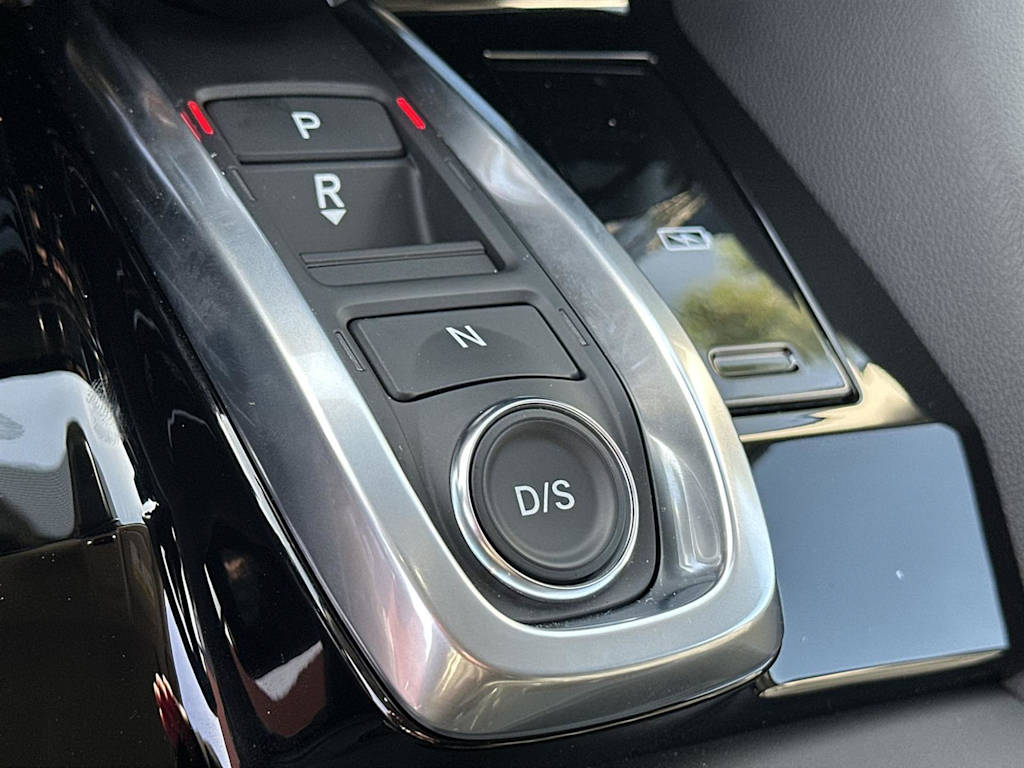 Thumbnail: 2025 Acura MDX - 17