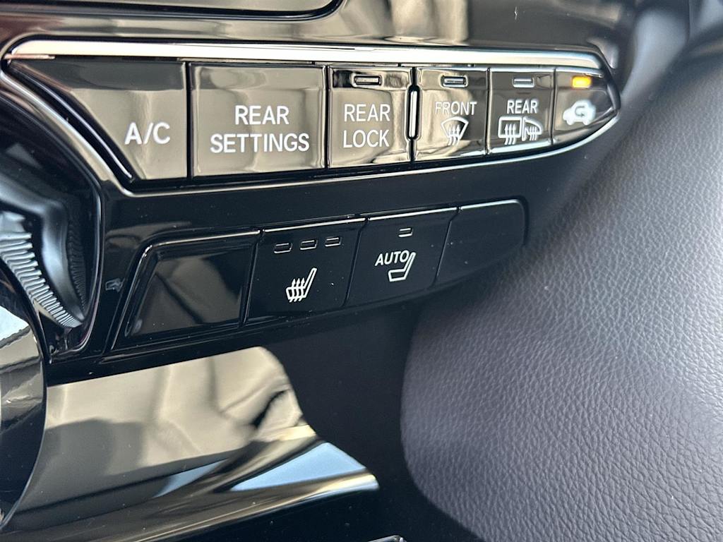 Thumbnail: 2025 Acura MDX - 25