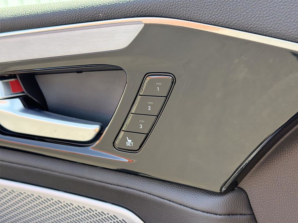 Thumbnail: 2026 Acura MDX - 33