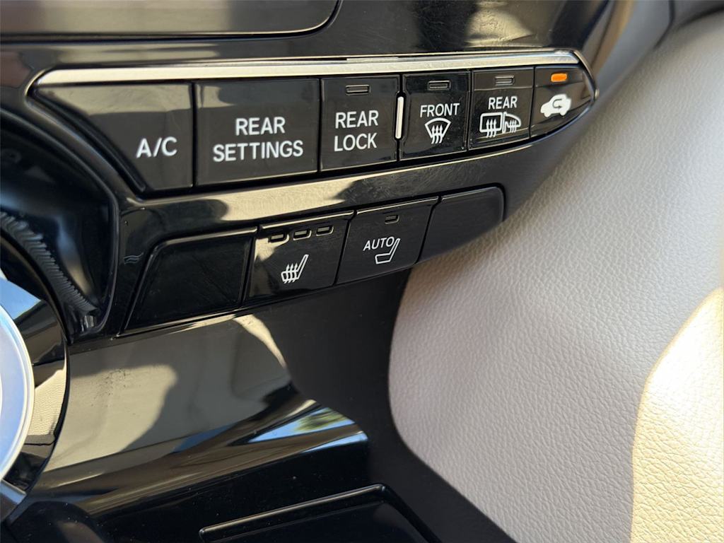 Thumbnail: 2022 Acura MDX - 28