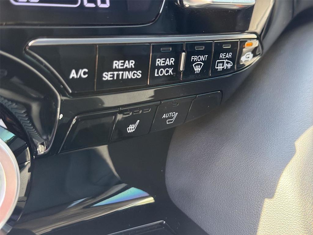 Thumbnail: 2023 Acura MDX - 29