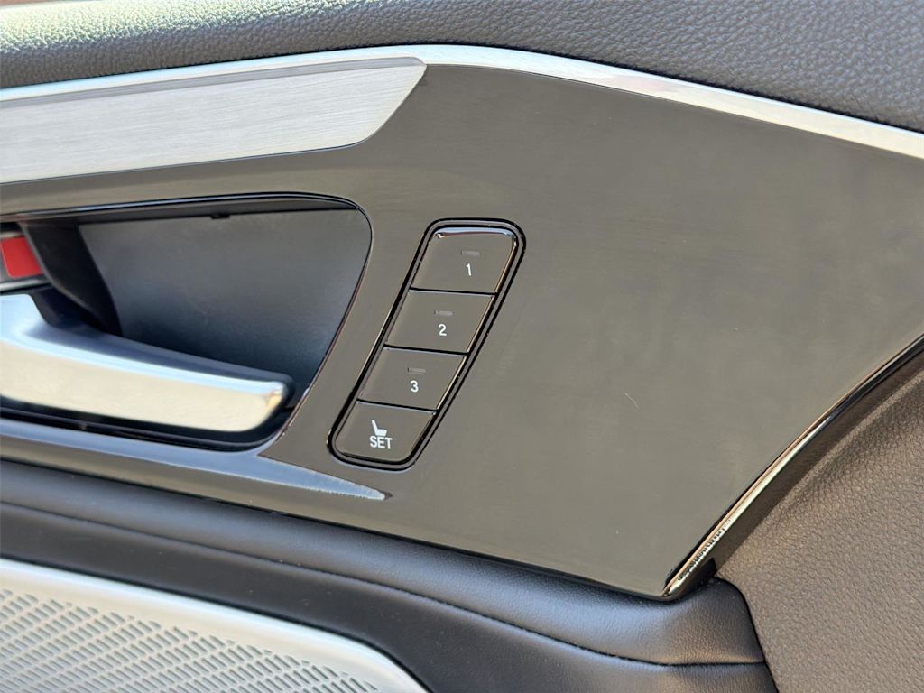 Thumbnail: 2023 Acura MDX - 33