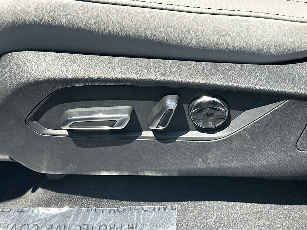 Thumbnail: 2026 Acura MDX - 22