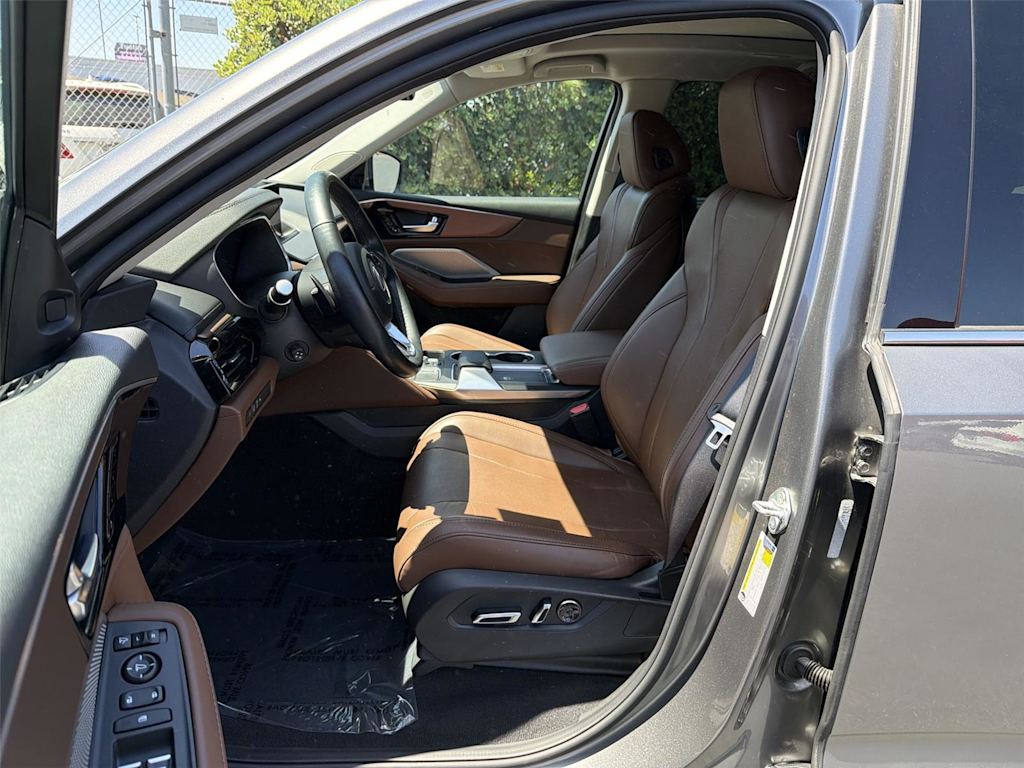Thumbnail: 2023 Acura MDX - 11