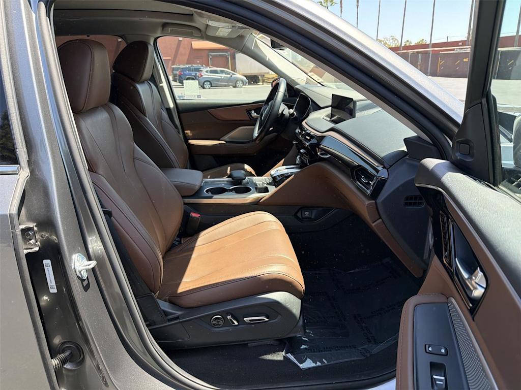 Thumbnail: 2023 Acura MDX - 12
