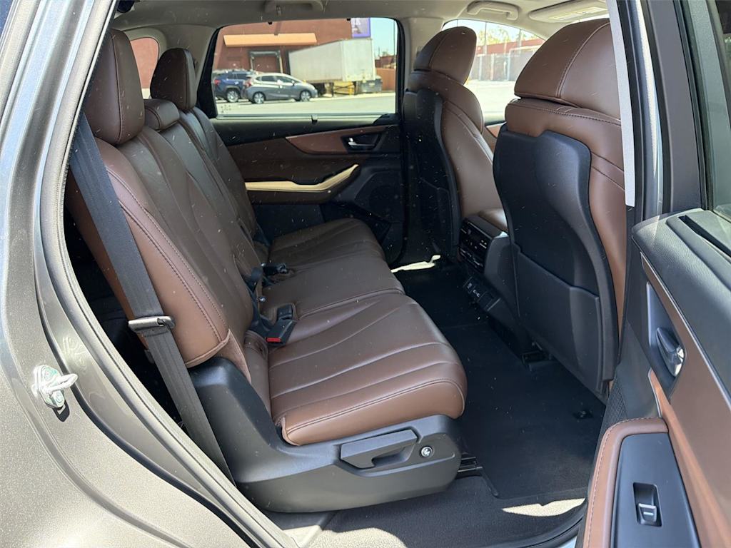 Thumbnail: 2023 Acura MDX - 13